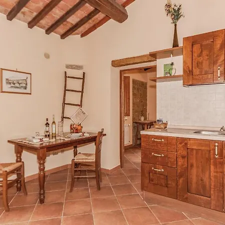 Apt, 16a